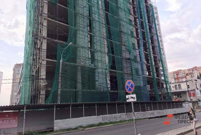УГМК могут оштрафовать за снос недостроя в центре Екатеринбурга