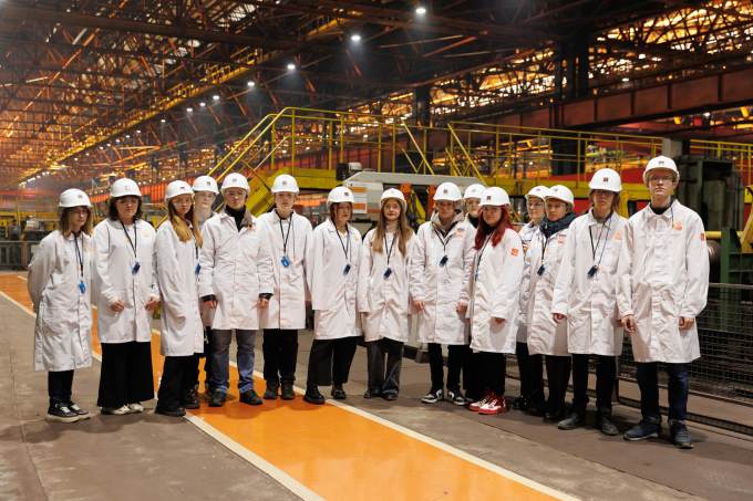 ​Уральским школьникам показали производственные площадки ПНТЗ