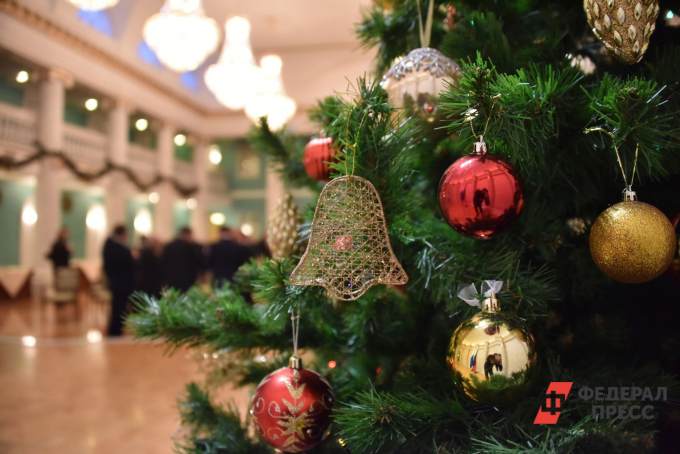 Жители Ханты-Мансийска обеспокоены возможностью завоза нового штамма коронавируса в новогодние праздники