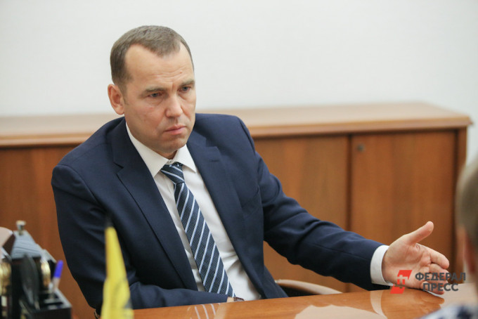 Шумков встретится с членами комитета Совета Федерации по обороне