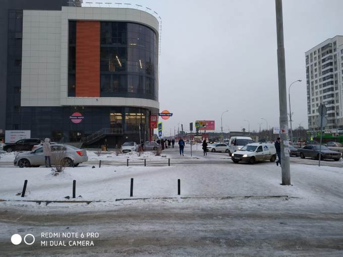 Вторая волна: в Екатеринбурге эвакуировали ТЦ «Академический»
