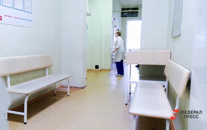 Глава Роспотребнадзора заявил о нехватке койкомест для больных коронавирусом в Свердловской области