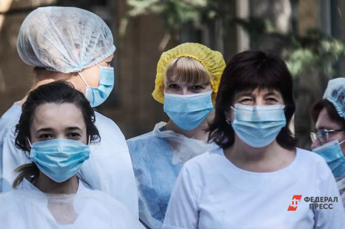 В Екатеринбурге пациенты со сложными кожными заболеваниями остались без помощи из-за перепрофилирования больницы в COVID-госпиталь