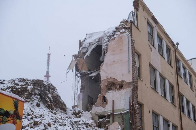 Полиция Екатеринбурга прокомментировала обрушение стены ПРОМЭКТа