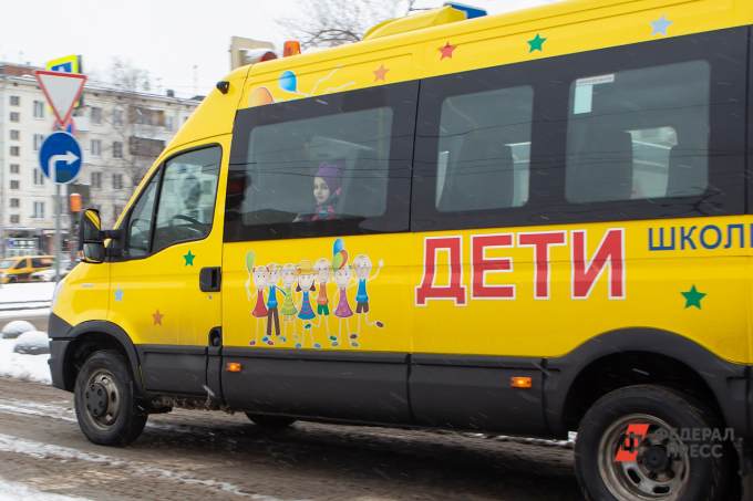 В Екатеринбурге школьников Академического будет возить автобус