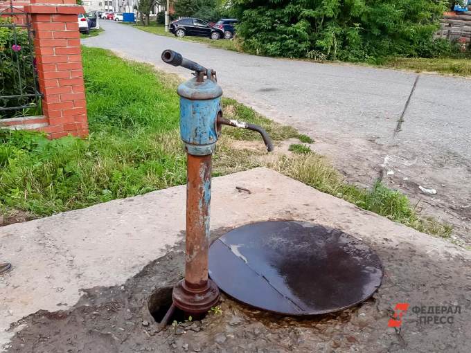 Свердловские власти выделят 30 миллионов на ремонт поселкам, оставшимся без воды