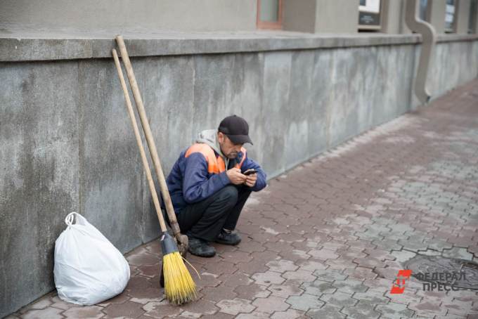 Чиновники Сургута раскритиковали коммунальщиков за грязные улицы