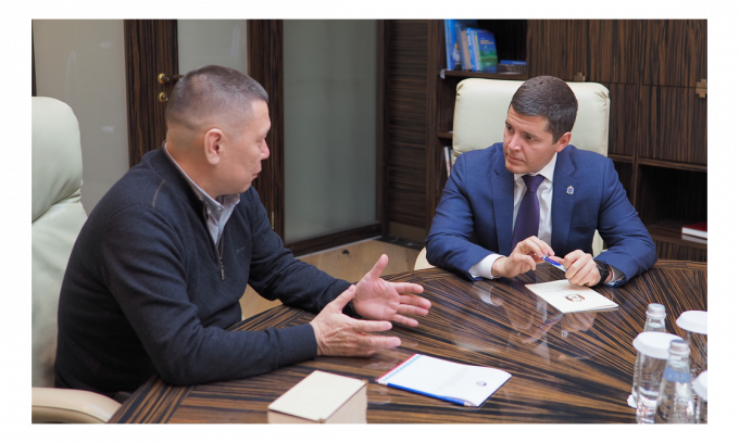 Глава Ямала Дмитрий Артюхов провел рабочую встречу с сенатором Григорием Ледковым