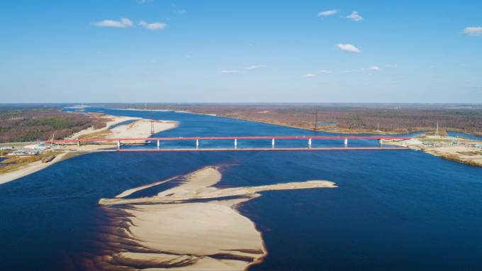 ​На Ямале открыли Пуровский мост
