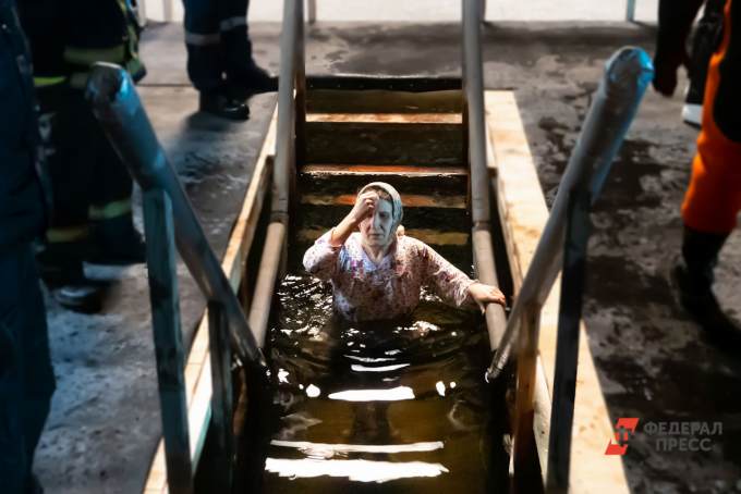 Ямальцев, переболевших коронавирусом, просят воздержаться от крещенских купаний
