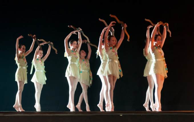 В Новом Уренгое открылась первая в регионе балетная школа