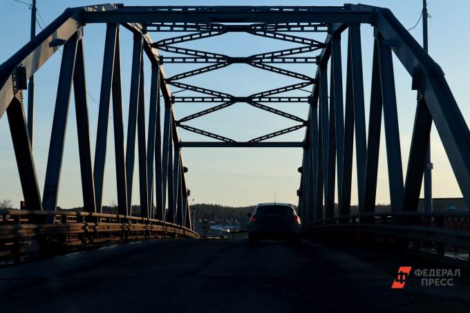 ХМАО намерен получить кредит в размере 13,92 млрд рублей на строительство моста через Обь