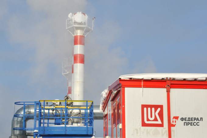 «Лукойл» приобрел 50% уставного капитала дочернего предприятия «Газпром нефти» на Ямале