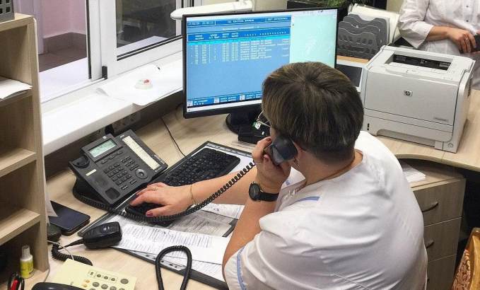 Прокуратура наказала южноуральскую больницу за 327 пропущенных звонков по вызову врача
