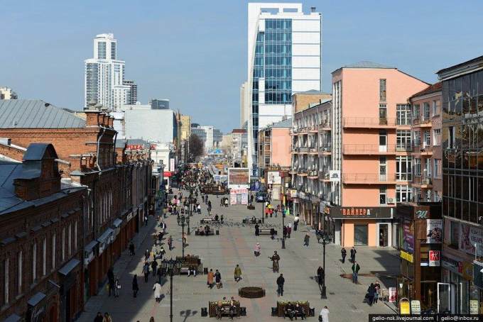 В центре Екатеринбурга более, чем за сто миллионов продадут известный бизнес-центр