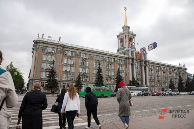 Мэрия Екатеринбурга не может информировать население из-за депутатов гордумы