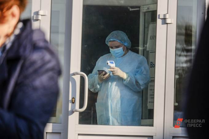 «Подписывают маркером». Очевидцы ужаснулись происходящему в больнице Нижнего Тагила