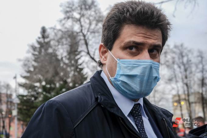 В Екатеринбурге для помощи больным коронавирусом привлекут врачей-пенсионеров