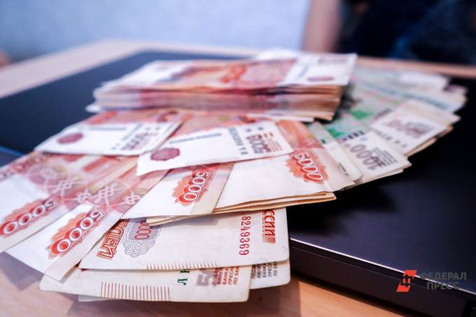 Свердловский ТФОМС задолжал больницам более трех миллиардов рублей