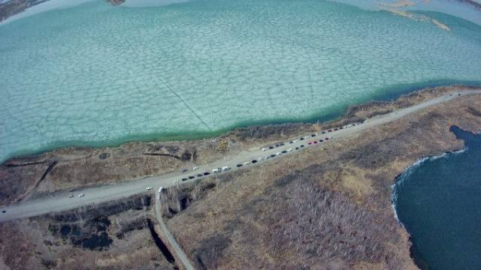 ​В Тюмени волонтеры «Роснефти» провели экоакцию на озере Андреевское