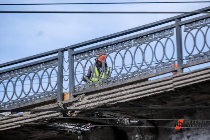Власти Салехарда выделили на капитальный ремонт моста «Факел» через реку Шайтанку 3,6 млн рублей