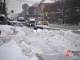 Жители Ханты-Мансийска жалуются на скопление снега в разных частях муниципалитета