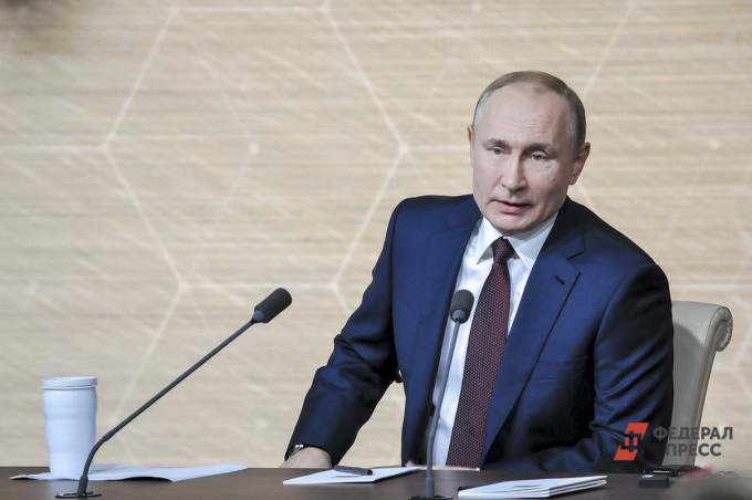 Путин наградил свердловского министра ЖКХ Смирнова за заслуги перед Отечеством