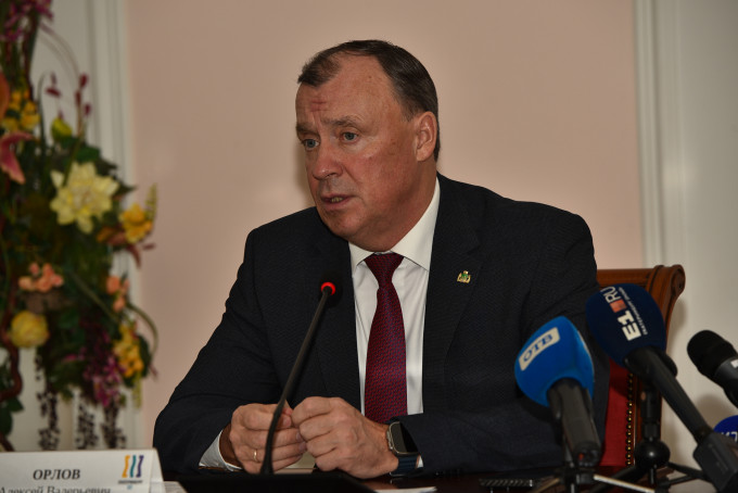 Глава Екатеринбурга Орлов перевел мэрию на круглосуточную работу из-за выборов