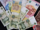 Центробанк РФ сократит продажи юаней в июле