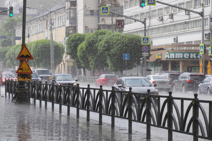 На Тюменскую область надвигаются сильные дожди и град
