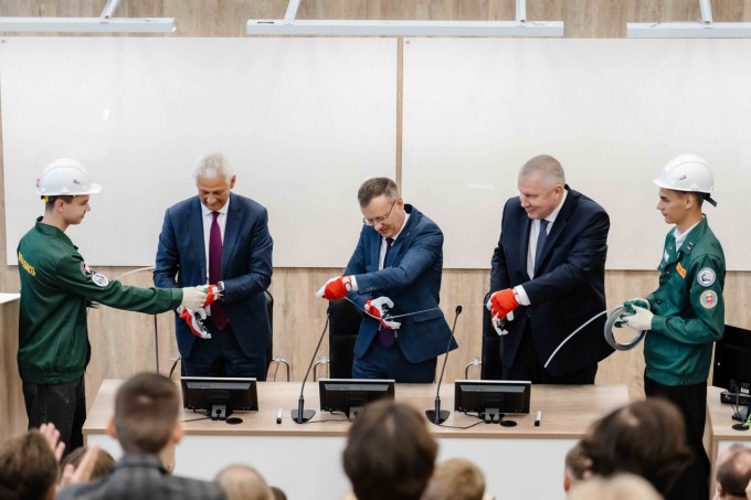 В МГТУ открыли аудиторию, реконструированную при поддержке Группы ММК