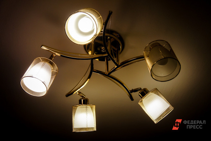 Жители Тюменского района остались без электричества: у некоторых его не было почти сутки