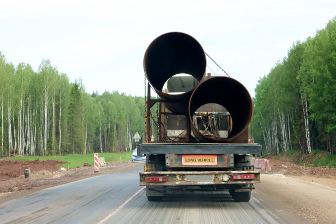 Грузовикам запретили проезжать через одну из деревень Тюменской области