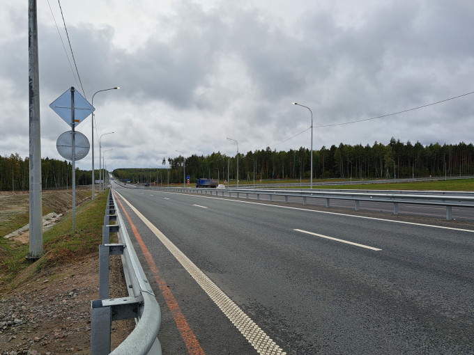 На трассе Надым – Салехард обновили более 20 километров дороги