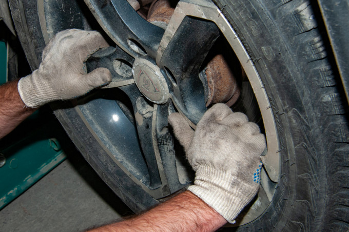 В Екатеринбурге резко вырос спрос на доставку зимних шин