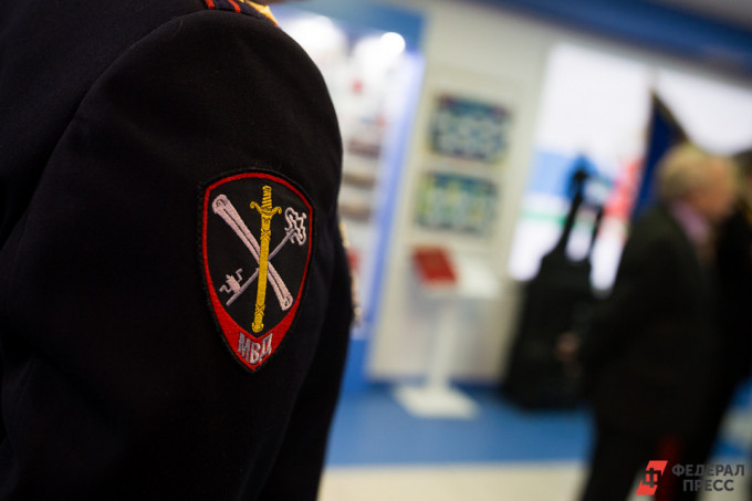 Свердловского полицейского признали лучшим стрелком в РФ