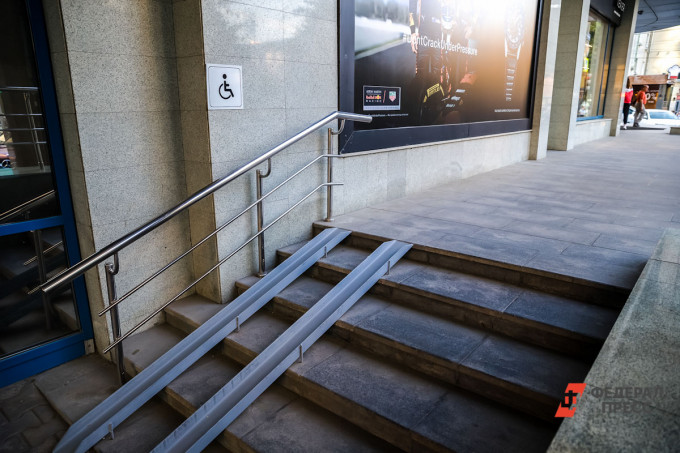 В Тюмени общее имущество в многоквартирных домах приспосабливают для нужд инвалидов