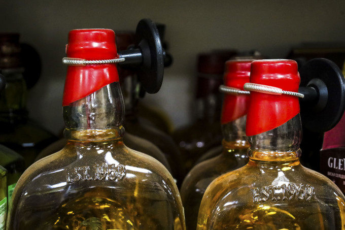 Власти Свердловской области опровергли ограничения на продажу алкоголя