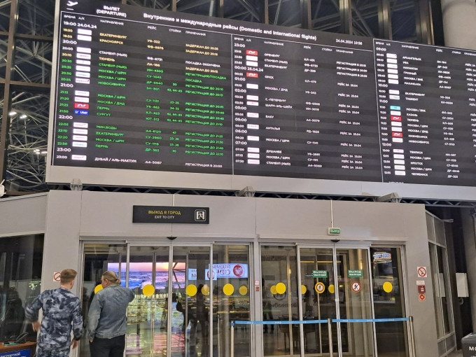 Сургутский аэропорт упростил выдачу еды и напитков при задержке рейса