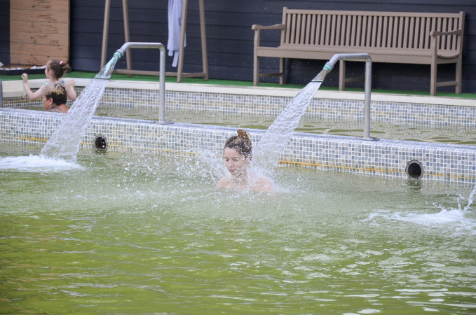 В Тюмени перенесли открытие известного горячего источника