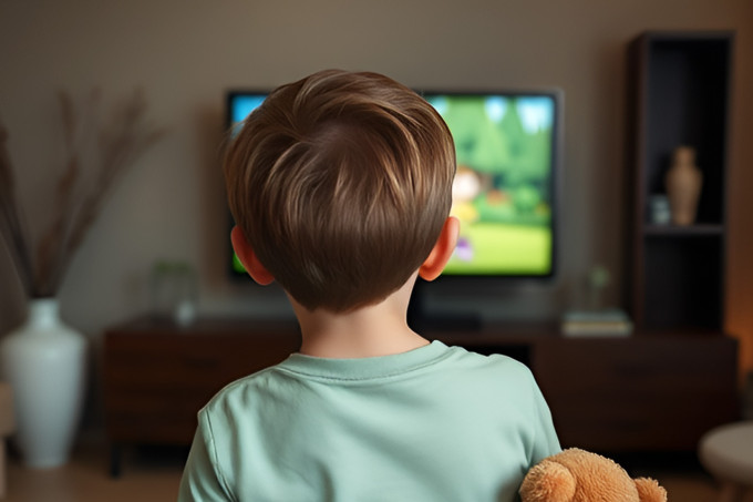 В ХМАО число детей-сирот уменьшилось на 6%