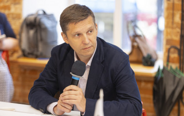 Эксперт Хорьков: к концу года ставка по ипотеке должна снизиться примерно до 12%