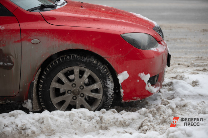«Они ж там не ездят, их это не волнует»: екатеринбуржцы возмутились из-за отсутствия уборки снега