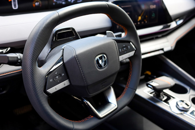 Екатеринбуржцы тратят на подготовку авто к весне в среднем 26 тысяч рублей