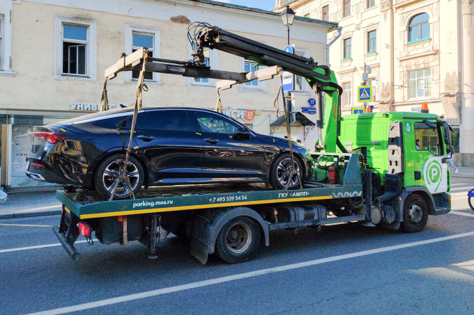 В Екатеринбурге планируют разработать новый механизм эвакуации авто