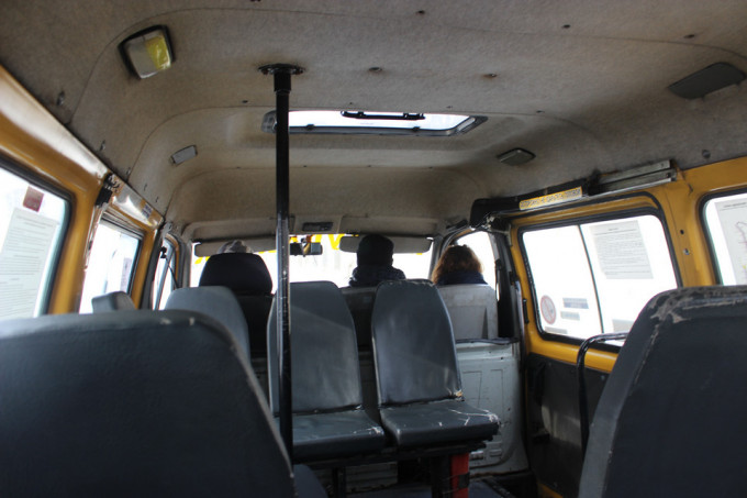 В Екатеринбурге парень распылил газовый баллончик в маршрутке из-за замечания