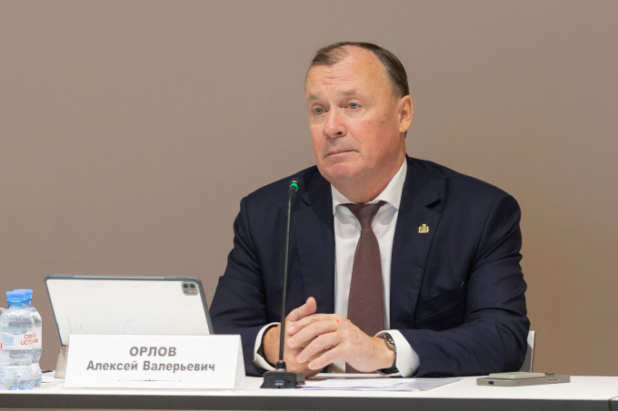Мэр Орлов поручил оперативнее реагировать на замечания екатеринбуржцев