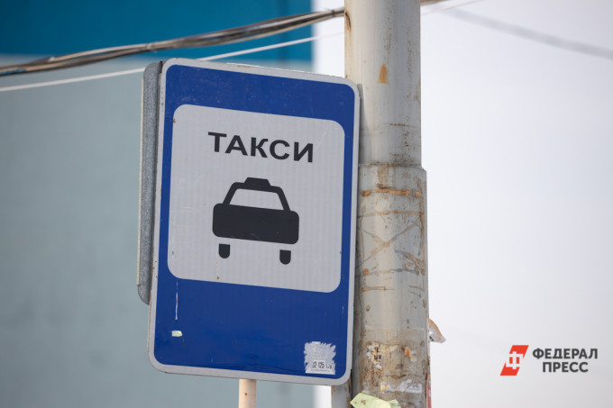 Из-за непогоды цены на такси в Челябинске выросли до тысячи рублей
