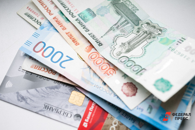 Экономист Беляев заявил, что сейчас россиянам не стоит брать кредиты