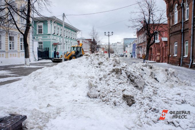 В Екатеринбурге выросли цены на работу тракторов и снегоуборщиков